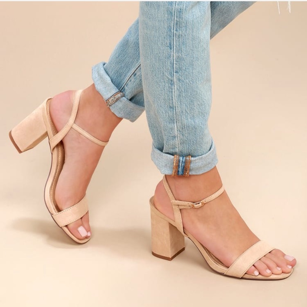 Lulu’s Arya Nude suede 👡 high heel sandals 7